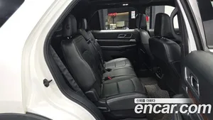 Ford Explorer, 2019 — миниатюра 18