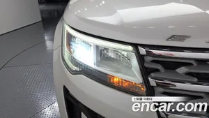Ford Explorer, 2019 — миниатюра 8