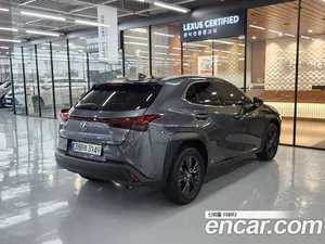 Lexus UX, 2025 — миниатюра 2
