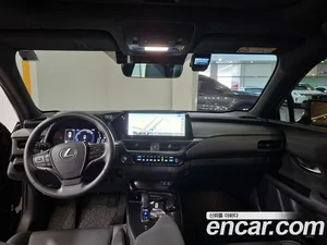 Lexus UX, 2024 — миниатюра 11