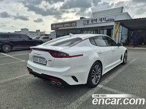 Kia Stinger, 2017 — миниатюра 4