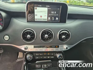 Kia Stinger, 2017 — миниатюра 10