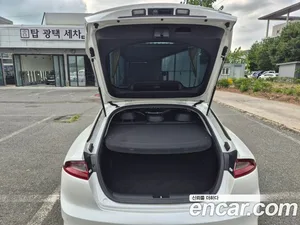 Kia Stinger, 2017 — миниатюра 18