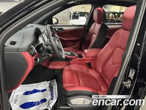 Porsche Macan, 2022 — миниатюра 9