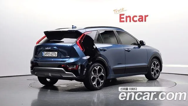 Kia Niro, 2022 — фото автомобиля из Кореи