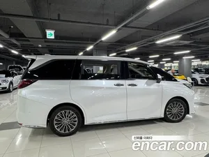 Lexus LM, 2025 — миниатюра 2