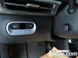 Genesis GV60, 2022 — миниатюра 13