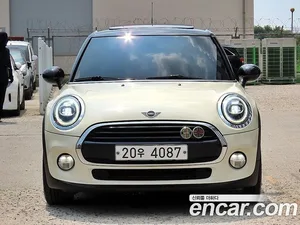 Mini Cooper, 2018 — миниатюра 1