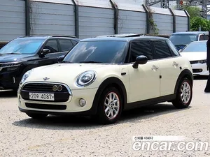 Mini Cooper, 2018 — миниатюра 2