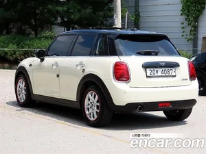 Mini Cooper, 2018 — миниатюра 3