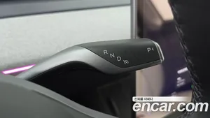 Tesla Model Y, 2025 — миниатюра 9