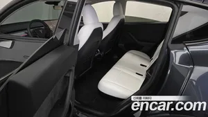 Tesla Model Y, 2025 — миниатюра 11