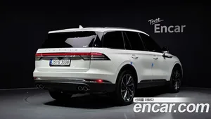 Lincoln Aviator, 2023 — миниатюра 2