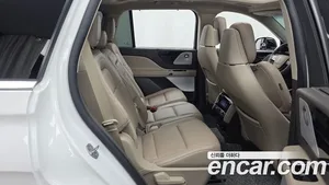 Lincoln Aviator, 2023 — миниатюра 18