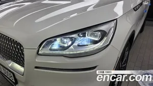 Lincoln Aviator, 2023 — миниатюра 8