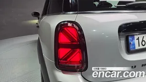 Mini Countryman, 2023 — миниатюра 9