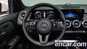 Mercedes-Benz GLB-Class, 2021 — миниатюра 13
