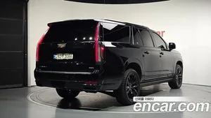 Cadillac Escalade, 2021 — миниатюра 2