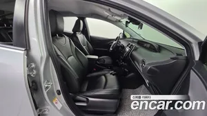 Toyota Prius, 2022 — миниатюра 16