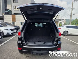 Jeep Cherokee, 2021 — миниатюра 18