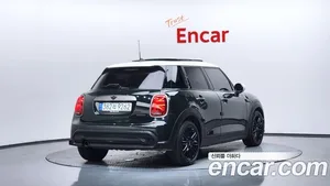 Mini Cooper, 2022 — миниатюра 2