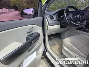 Kia Carnival, 2017 — миниатюра 11