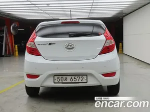 Hyundai Accent, 2014 — миниатюра 3