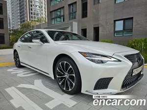 Lexus LS, 2022 — миниатюра 4
