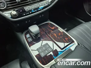 Lexus LS, 2022 — миниатюра 13