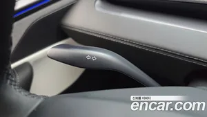 Tesla Model Y, 2025 — миниатюра 26