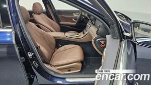 Mercedes-Benz E-Class, 2023 — миниатюра 13