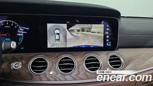 Mercedes-Benz E-Class, 2023 — миниатюра 20