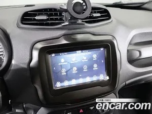 Jeep Renegade, 2022 — миниатюра 8