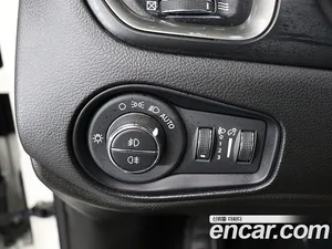 Jeep Renegade, 2022 — миниатюра 13