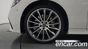 Mercedes-Benz E-Class, 2023 — миниатюра 4