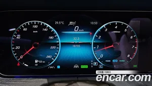 Mercedes-Benz E-Class, 2023 — миниатюра 10