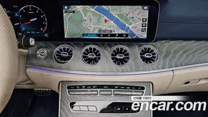 Mercedes-Benz E-Class, 2023 — миниатюра 19