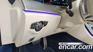 Mercedes-Benz E-Class, 2023 — миниатюра 23