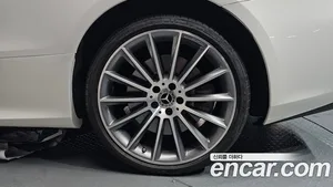 Mercedes-Benz E-Class, 2023 — миниатюра 6