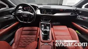 Audi e-tron GT, 2022 — миниатюра 10