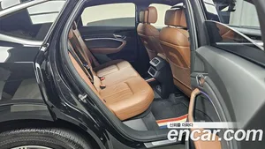 Audi e-tron, 2021 — миниатюра 16