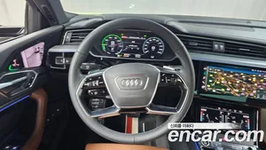 Audi e-tron, 2021 — миниатюра 18
