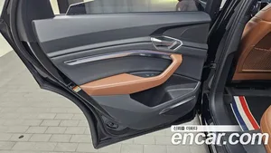 Audi e-tron, 2021 — миниатюра 14