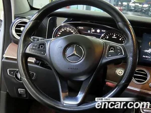Mercedes-Benz E-Class, 2016 — миниатюра 8