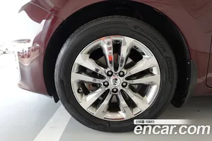 Kia Carnival, 2017 — миниатюра 19