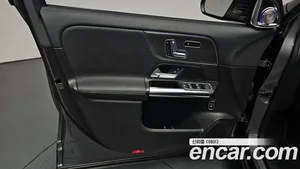 Mercedes-Benz GLA-Class, 2021 — миниатюра 13