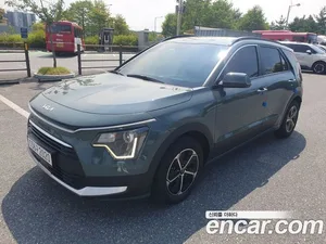 Kia Niro, 2023 — миниатюра 4