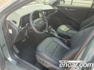 Kia Niro, 2023 — миниатюра 8
