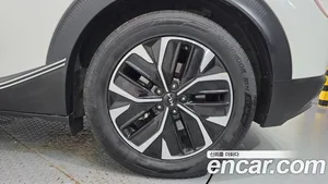 Kia EV6, 2022 — миниатюра 7