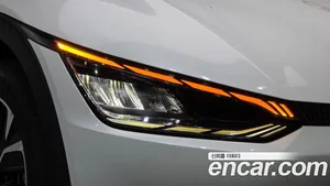 Kia EV6, 2022 — миниатюра 8